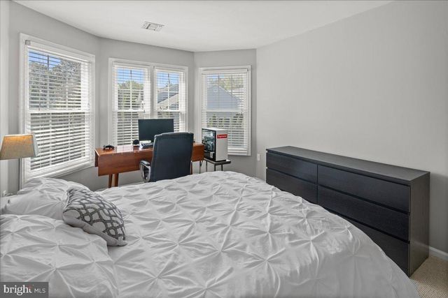 9 CROMWELL CT, Princeton, NJ 08540