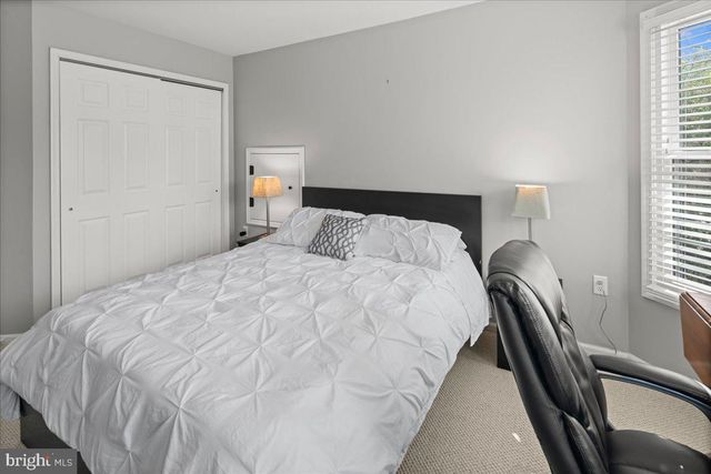 9 CROMWELL CT, Princeton, NJ 08540