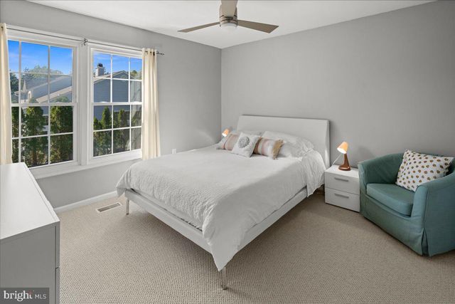 9 CROMWELL CT, Princeton, NJ 08540