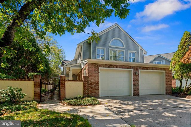 9 CROMWELL CT, Princeton, NJ 08540