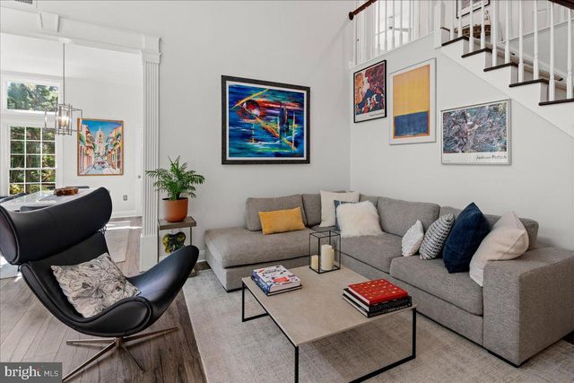 9 CROMWELL CT, Princeton, NJ 08540