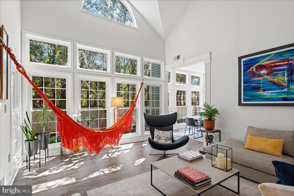 9 CROMWELL CT, Princeton, NJ 08540