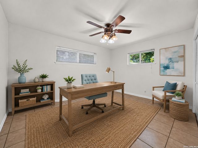 3318 CLEARFIELD DR, San Antonio, TX 78230