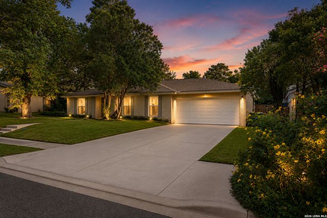 3318 CLEARFIELD DR, San Antonio, TX 78230