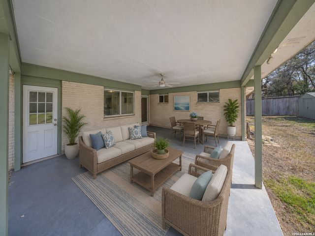 3318 CLEARFIELD DR, San Antonio, TX 78230