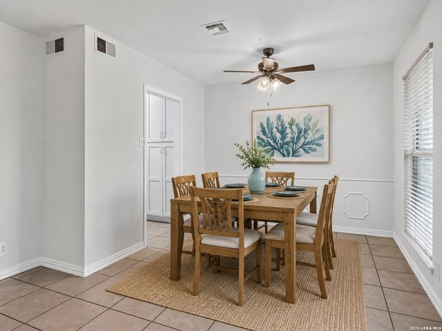3318 CLEARFIELD DR, San Antonio, TX 78230