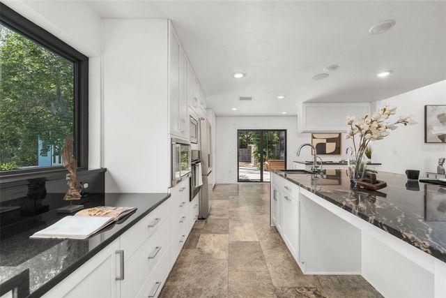 2261 NW 24TH AVENUE, Gainesville, FL 32605