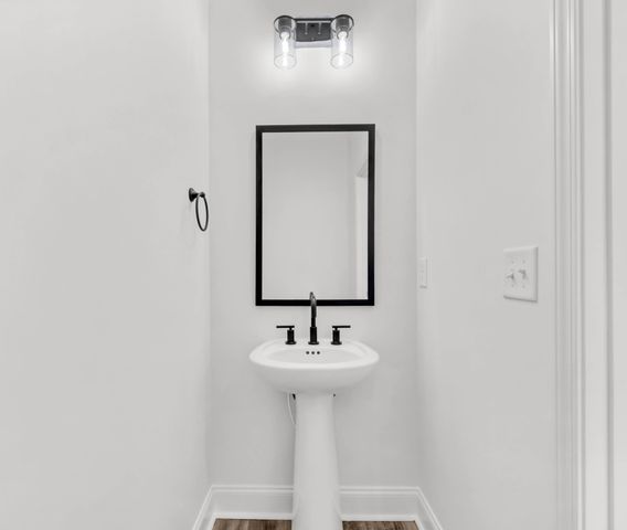 213 Robert St, Clarksville, TN 37040