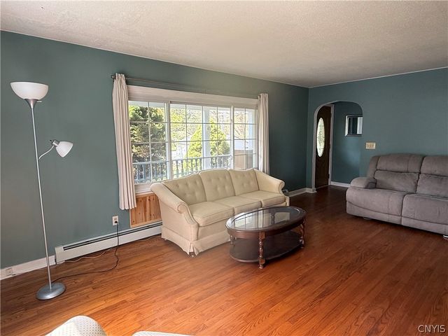 4454 Limeledge Road, Marcellus, NY 13108