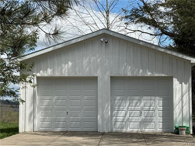 4454 Limeledge Road, Marcellus, NY 13108