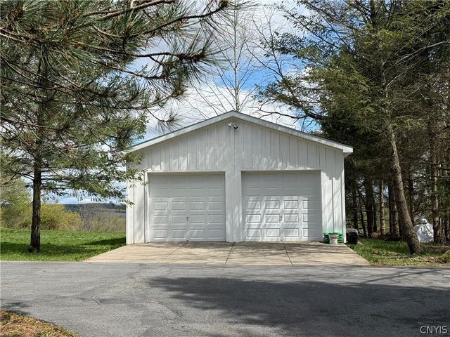 4454 Limeledge Road, Marcellus, NY 13108