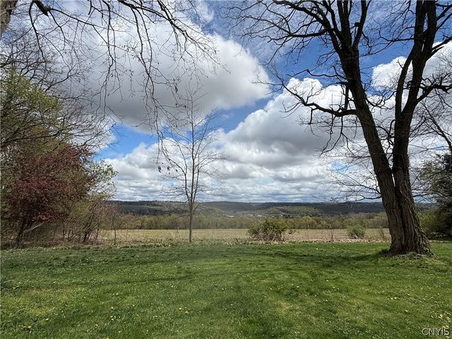 4454 Limeledge Road, Marcellus, NY 13108