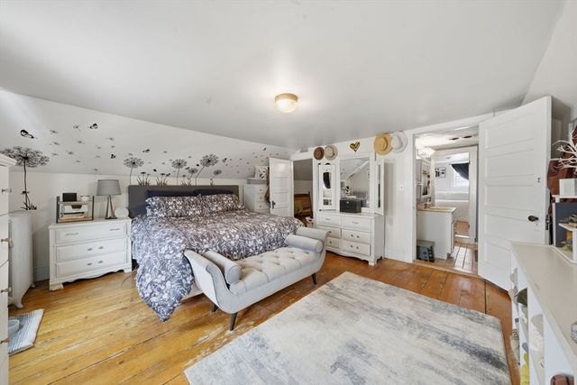 136 Bedford Rd, Woburn, MA 01801