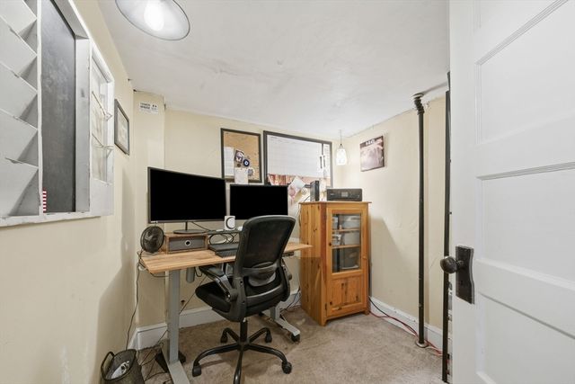 136 Bedford Rd, Woburn, MA 01801