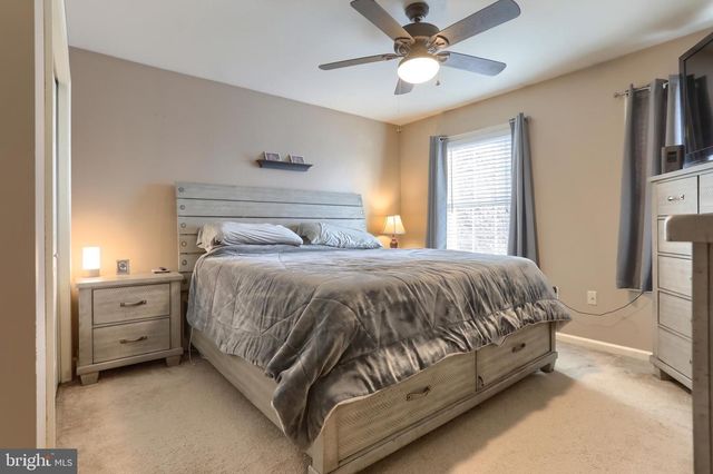 24 GRASSHOPPER CT, Myerstown, PA 17067