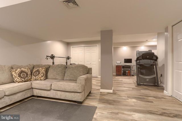 24 GRASSHOPPER CT, Myerstown, PA 17067