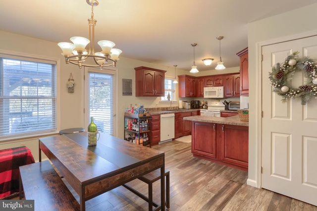 24 GRASSHOPPER CT, Myerstown, PA 17067