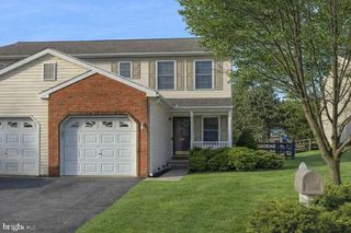 24 GRASSHOPPER CT, Myerstown, PA 17067