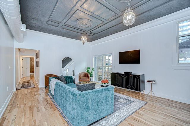 215 CENTRAL AVENUE 2B, St Petersburg, FL 33701