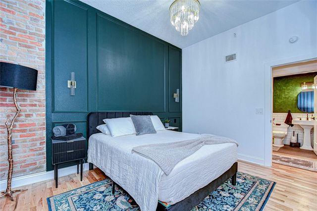 215 CENTRAL AVENUE 2B, St Petersburg, FL 33701