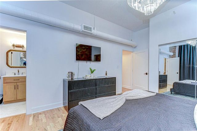 215 CENTRAL AVENUE 2B, St Petersburg, FL 33701