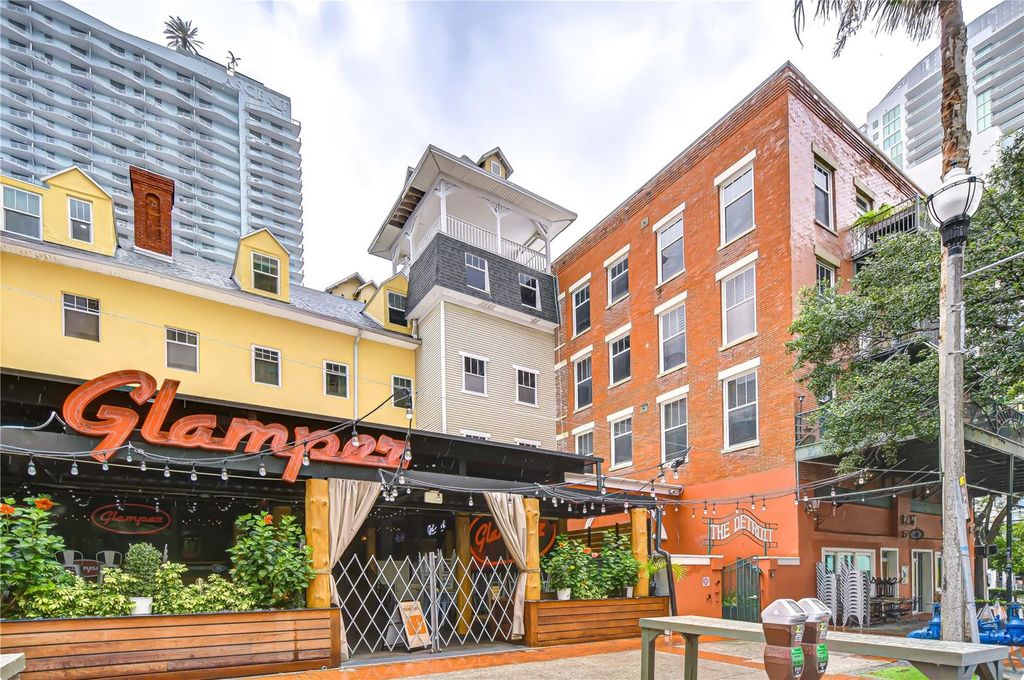 215 CENTRAL AVENUE 2B, St Petersburg, FL 33701