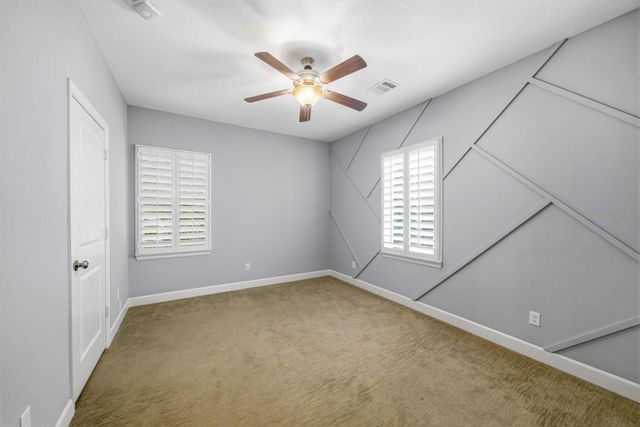 4926 Ella Boulevard, Houston, TX 77018