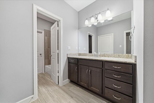 4926 Ella Boulevard, Houston, TX 77018