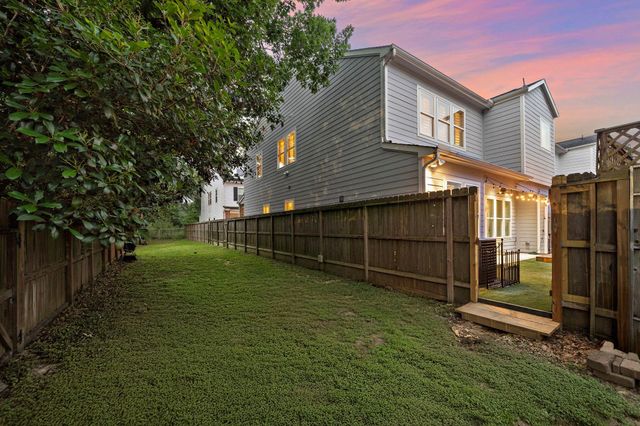4926 Ella Boulevard, Houston, TX 77018
