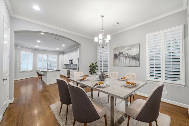 4926 Ella Boulevard, Houston, TX 77018