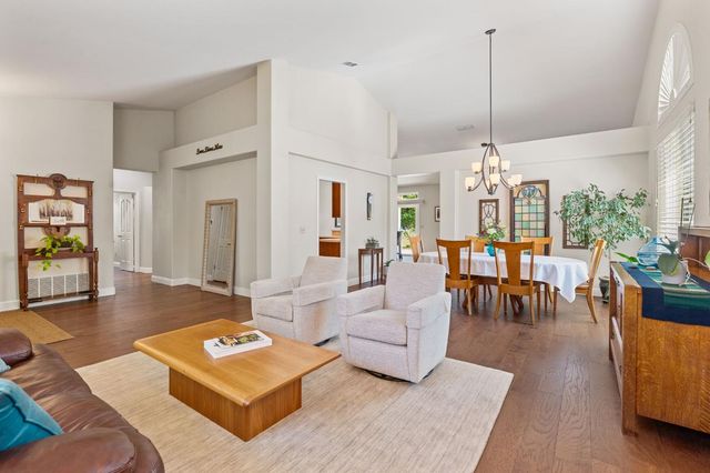 2741 Fleet Cir, Rocklin, CA 95765