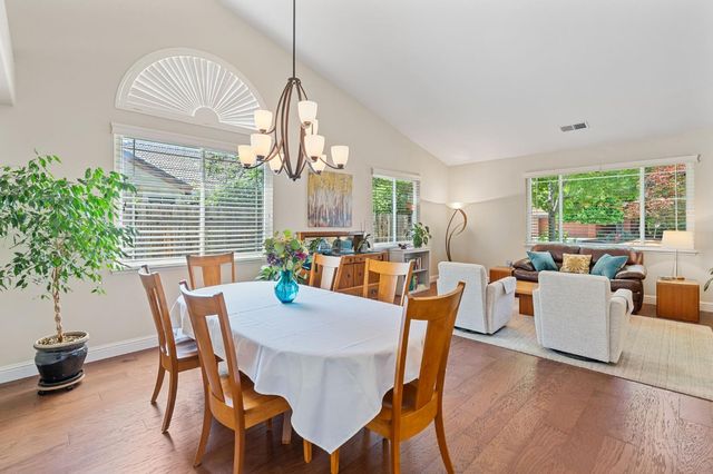 2741 Fleet Cir, Rocklin, CA 95765