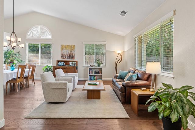 2741 Fleet Cir, Rocklin, CA 95765