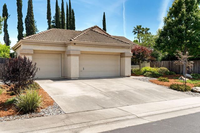 2741 Fleet Cir, Rocklin, CA 95765