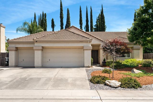 2741 Fleet Cir, Rocklin, CA 95765