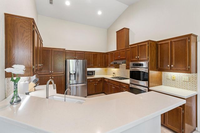 2741 Fleet Cir, Rocklin, CA 95765