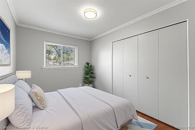 1375 Wilson Avenue, Lincoln Park, MI 48146