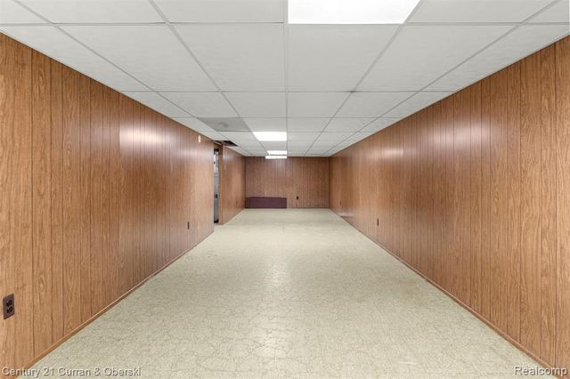 1375 Wilson Avenue, Lincoln Park, MI 48146