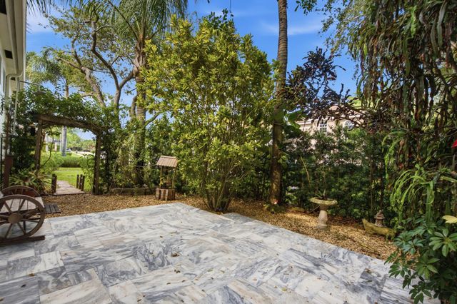 8552 VIA GIARDINO, Boca Raton, FL 33433