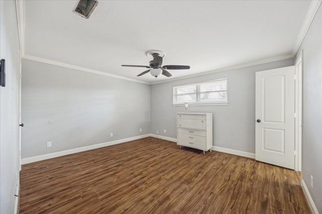 5747 Greencraig Drive, Houston, TX 77035