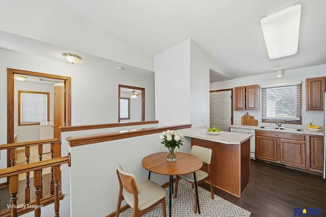 2431 Dodge Street, Lincoln, NE 68521