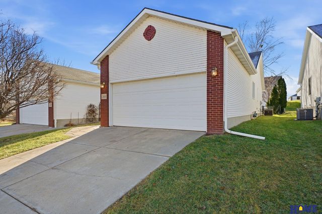 2431 Dodge Street, Lincoln, NE 68521