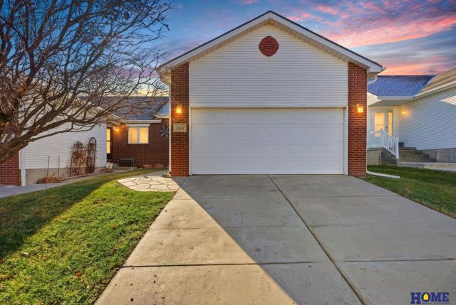2431 Dodge Street, Lincoln, NE 68521