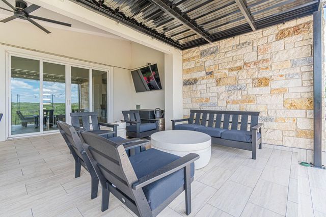 228 Cruising Oak ST, San Marcos, TX 78666