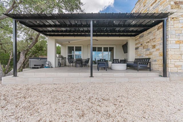 228 Cruising Oak ST, San Marcos, TX 78666