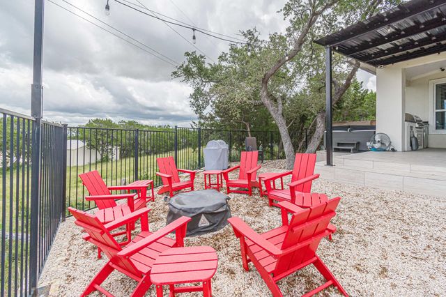 228 Cruising Oak ST, San Marcos, TX 78666