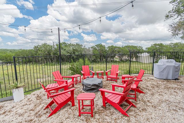 228 Cruising Oak ST, San Marcos, TX 78666