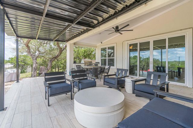 228 Cruising Oak ST, San Marcos, TX 78666