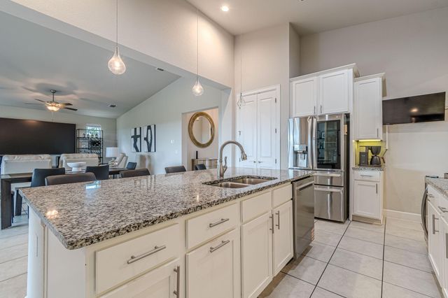 228 Cruising Oak ST, San Marcos, TX 78666