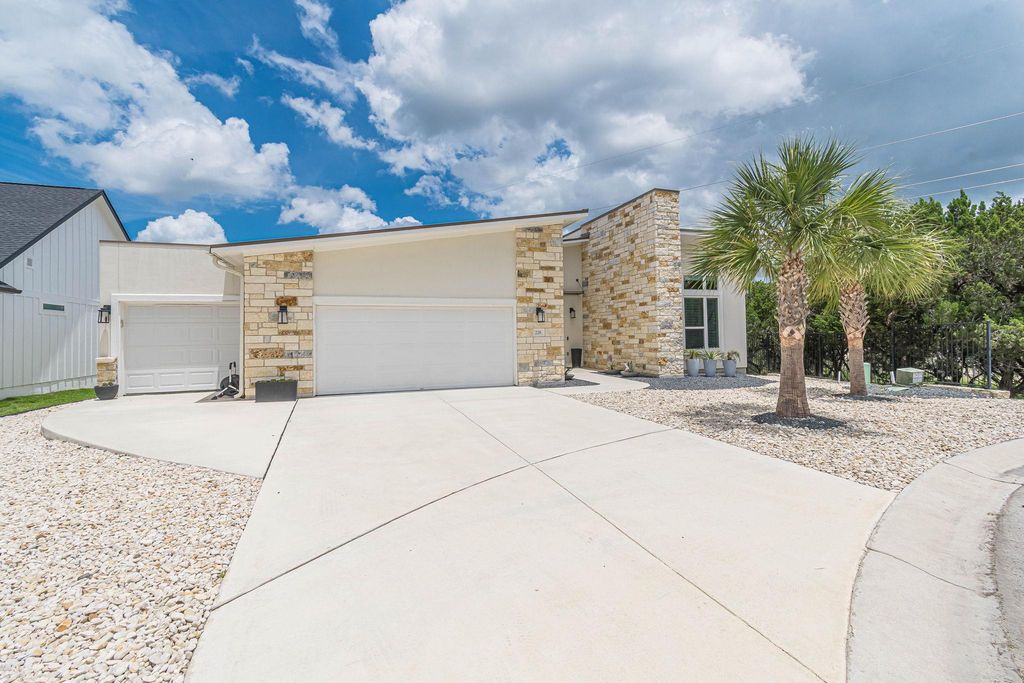 228 Cruising Oak ST, San Marcos, TX 78666